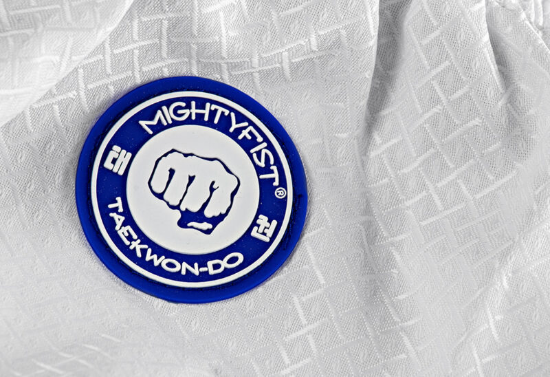 Инструкторски добок с черни кантове от I до III дан ONYX - MIGHTYFIST